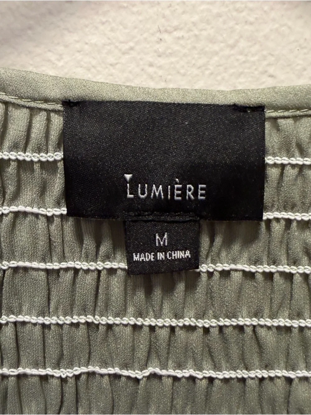 NWT Lumiere Olive Green Maxi Dress Smocked Bodice Side Cut-Out Tiered VNeck Med - Picture 4 of 12